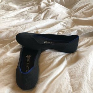Rothy’s black flats